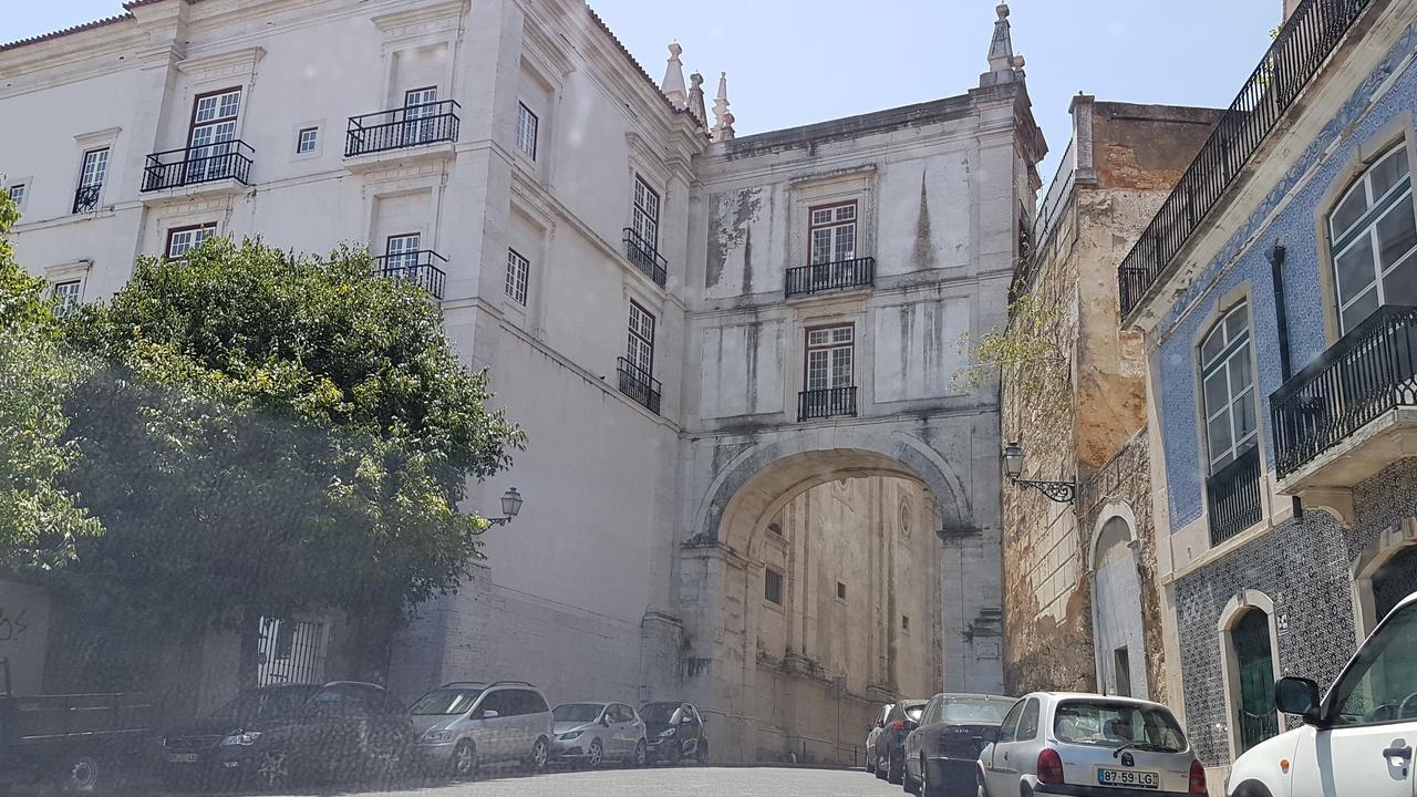 Casa Santa Clara Hotel Lisbon Exterior photo